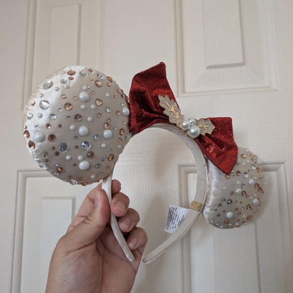 Baublebar x Disney Minnie Holiday Ears / Headband - Picture 8 of 10